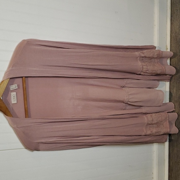 Logo open‎ cardigan size medium - Picture 1 of 8